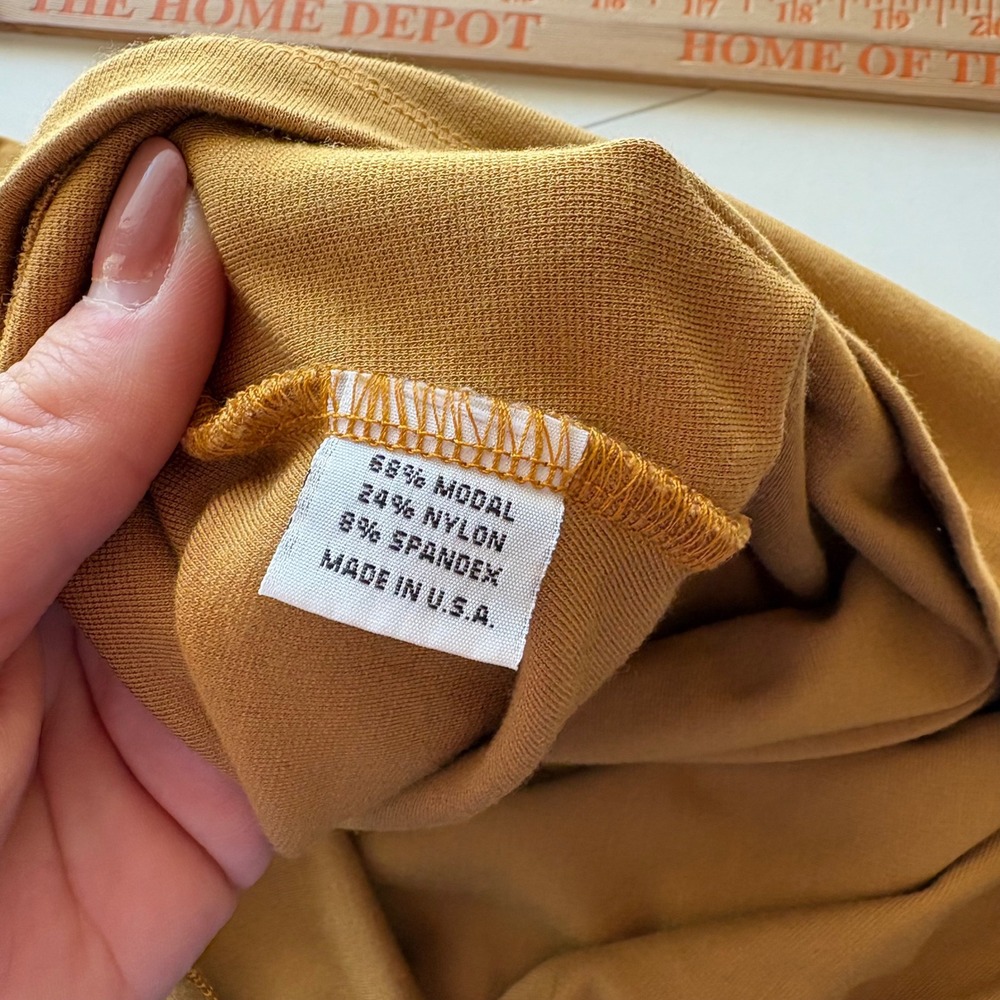 Bryn Walker Tunic Top Womens Medium Mustard Yellow Long Sleeve Sharkbite Hem - Picture 9 of 9